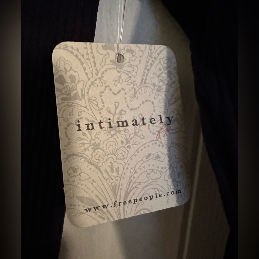 Intimately by Free People long sleeved top - Picture 4 of 6